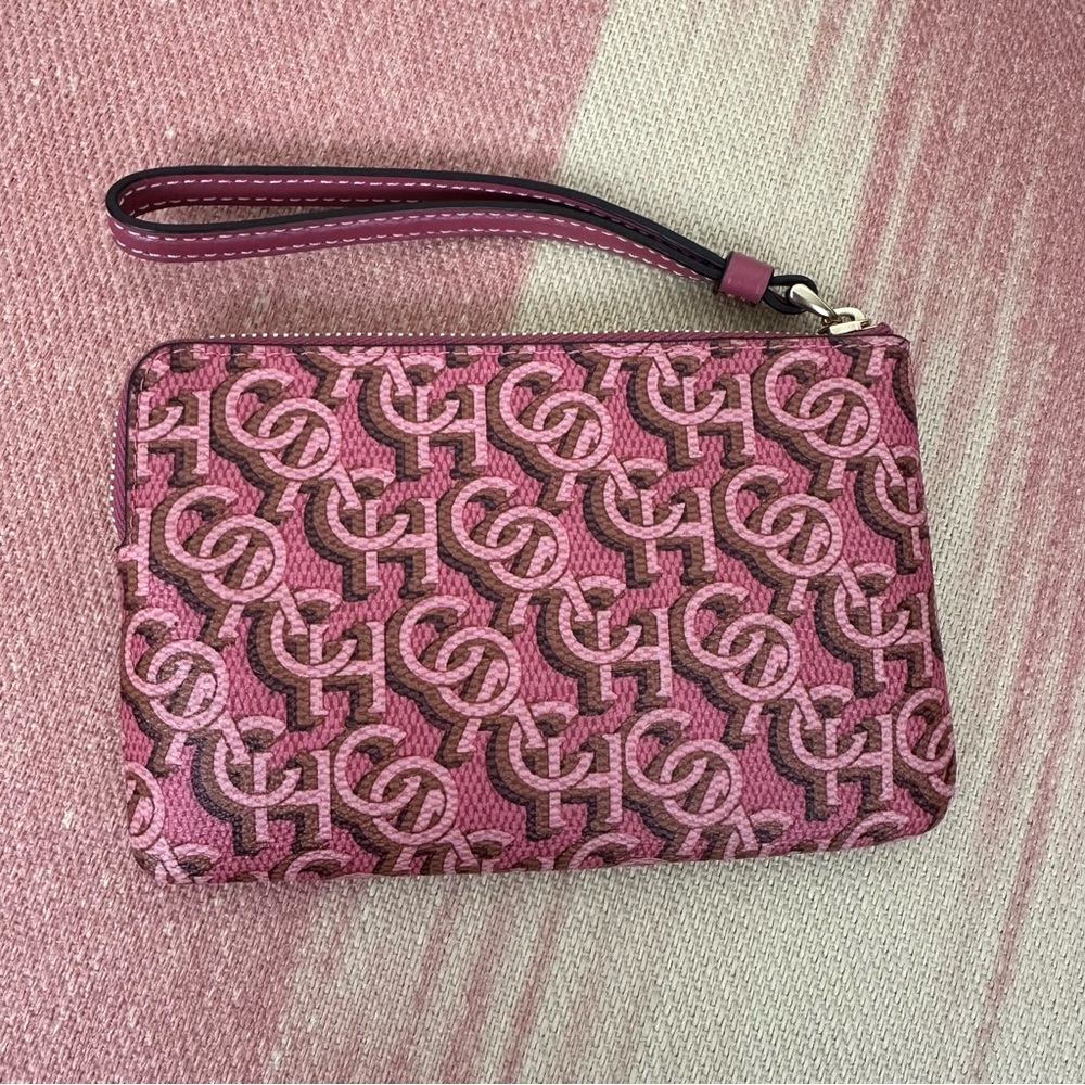 NWT Coach Signature Monogram Corner Zip Wristlet